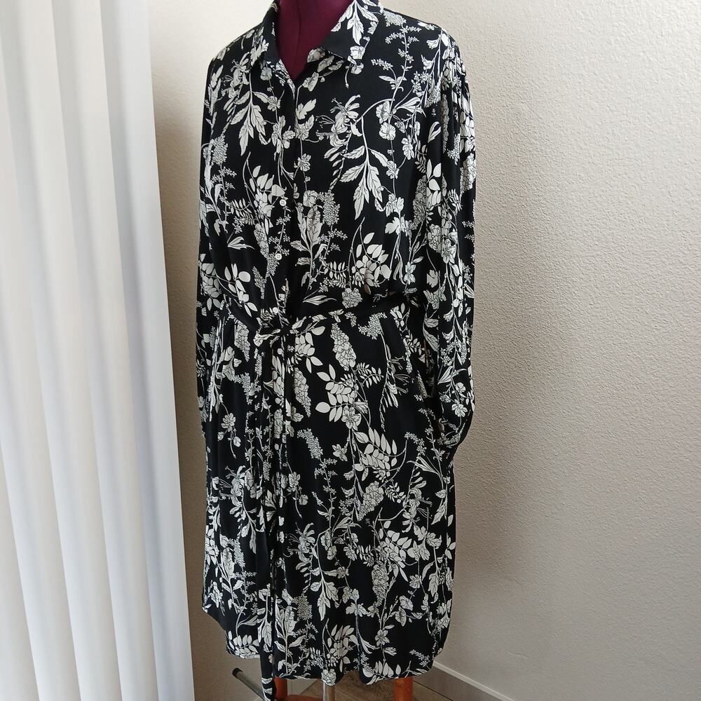Well Worn Floral Crepe Shirt Dress XXL pockets black white button front tie belt